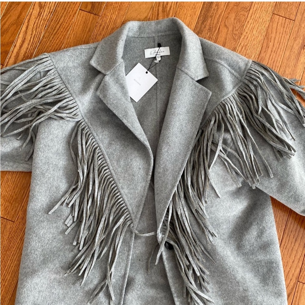 L'ACADEMIE DRAMATIC FRINGE COAT FOR LOVE LEMONS ANINE BING CULT GAIA JACQUEMUS